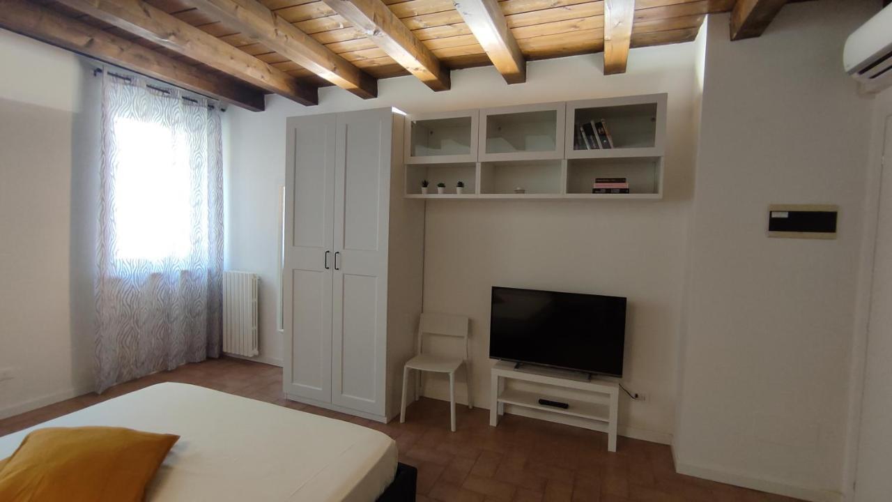 El Postesin Apartment Верона Екстериор снимка